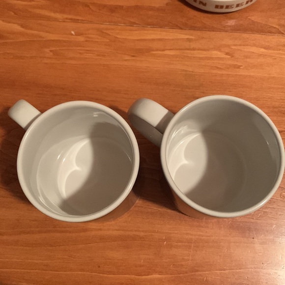 Pair of Wintertime Snowman Mugs Coffee Cups Perfect Condition Used for Display - Picture 3 of 6